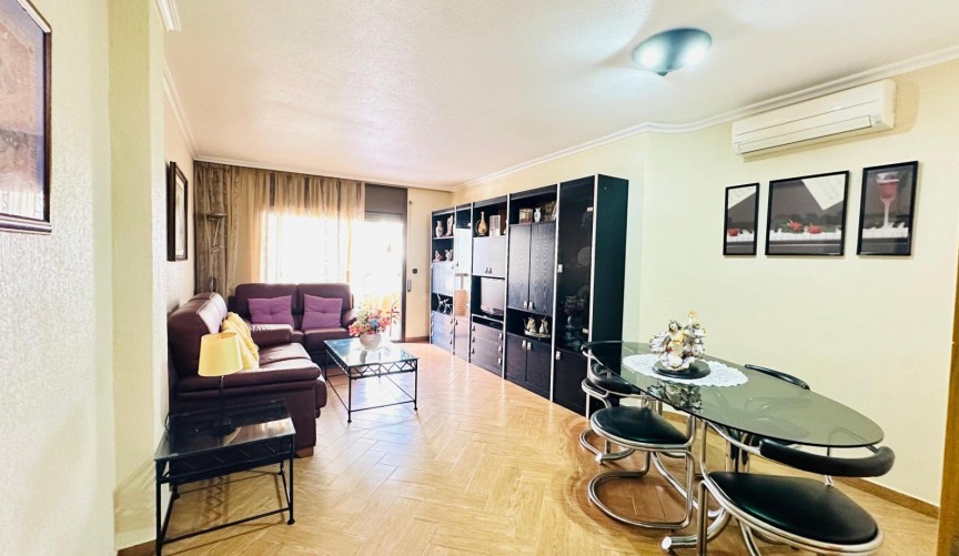 Brukt - Apartment -
Torrevieja - Centro