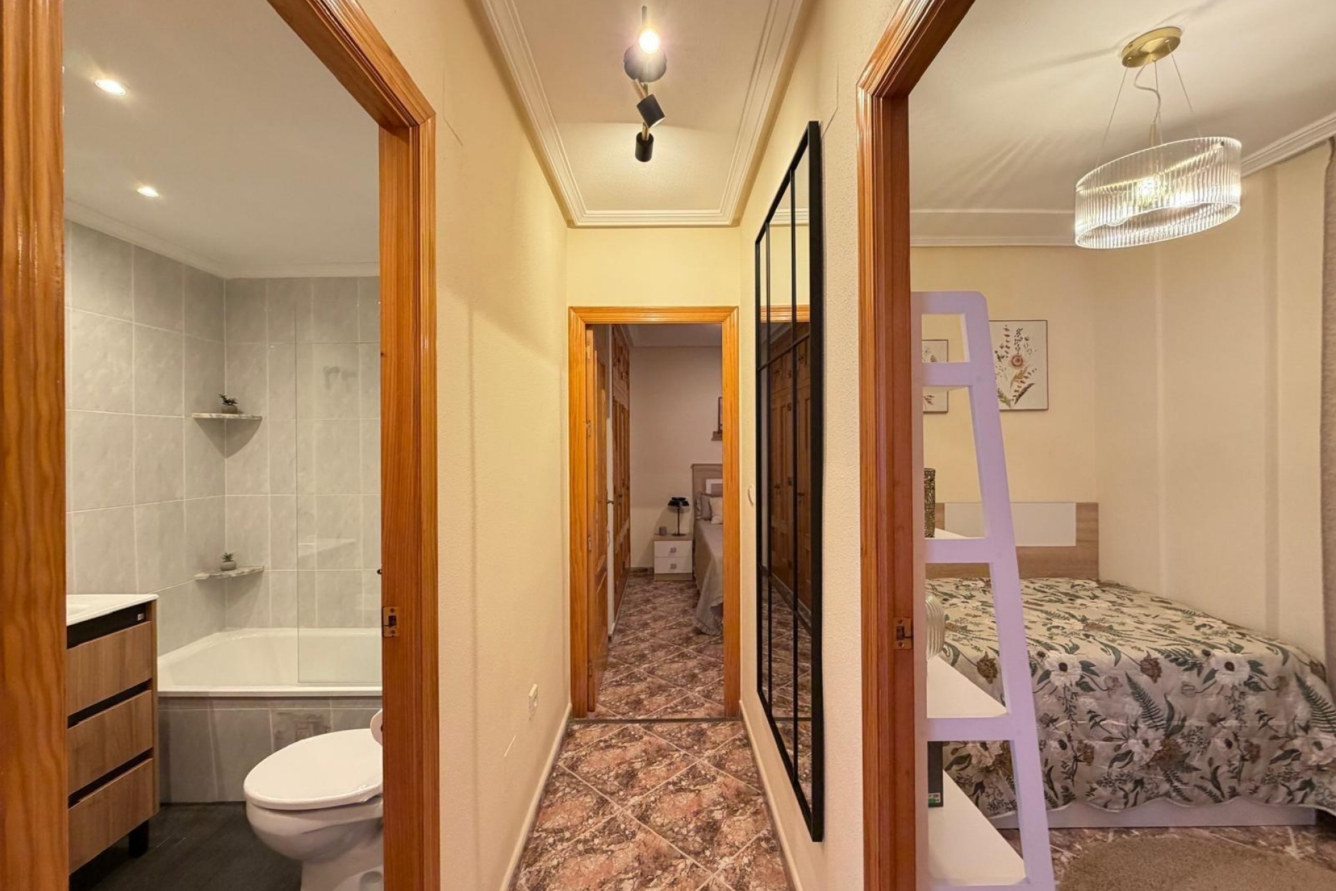 Brukt - Apartment -
Torrevieja - Centro