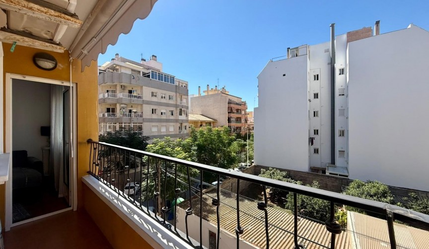 Brukt - Apartment -
Torrevieja - Centro