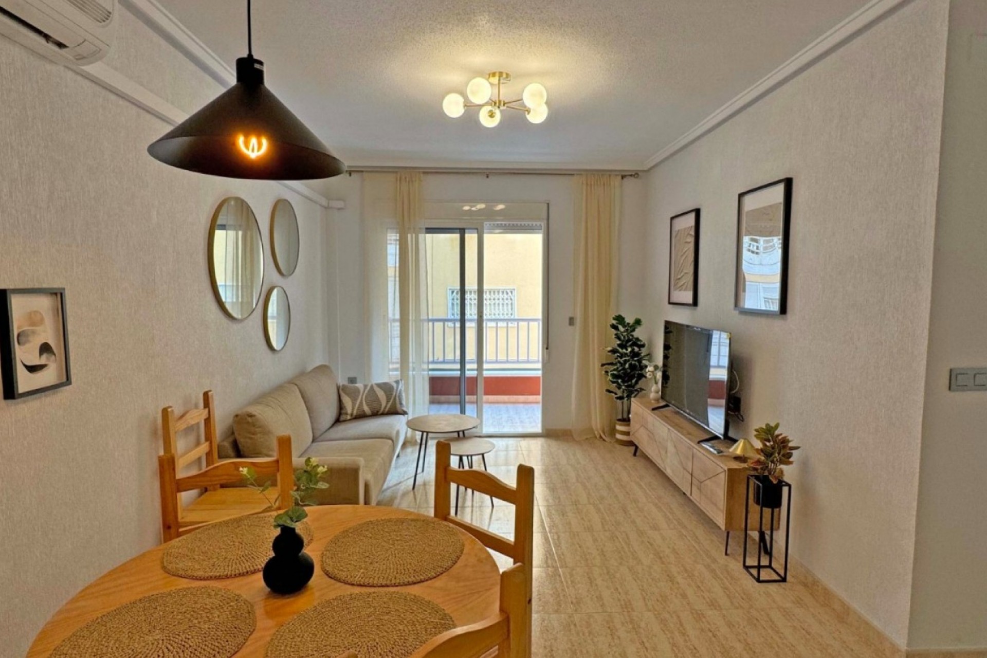 Brukt - Apartment -
Torrevieja - Costa Blanca