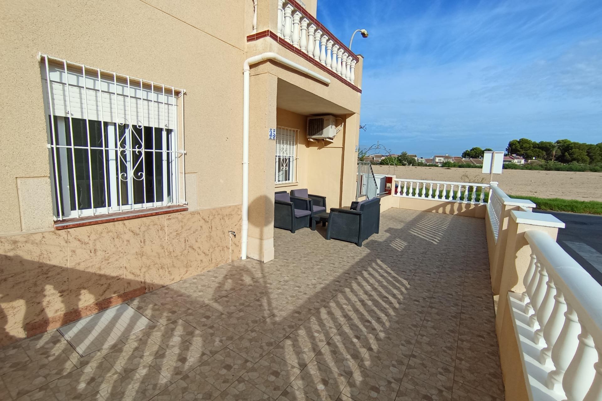 Brukt - Apartment -
Torrevieja - El Limonar