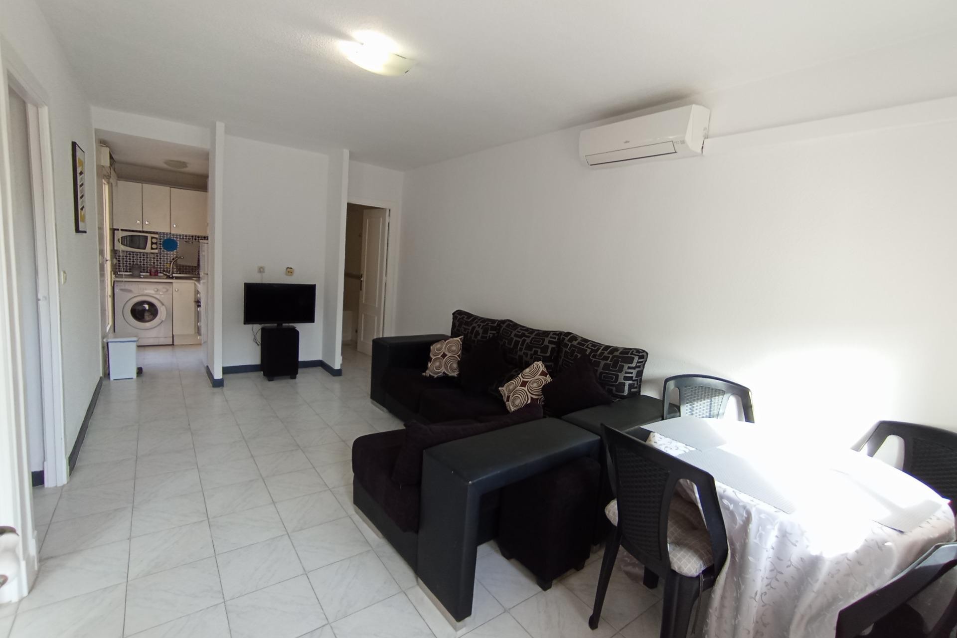 Brukt - Apartment -
Torrevieja - El Limonar