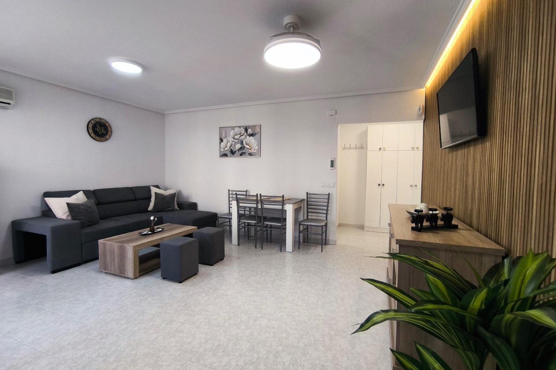 Brukt - Apartment -
Torrevieja - El Molino