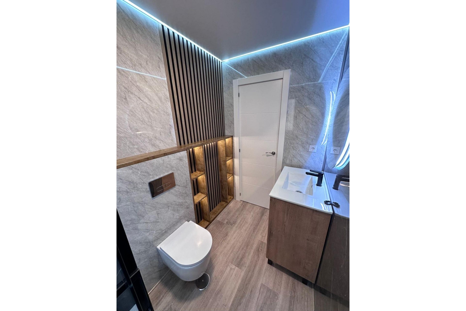 Brukt - Apartment -
Torrevieja - Estacion De Autobuses