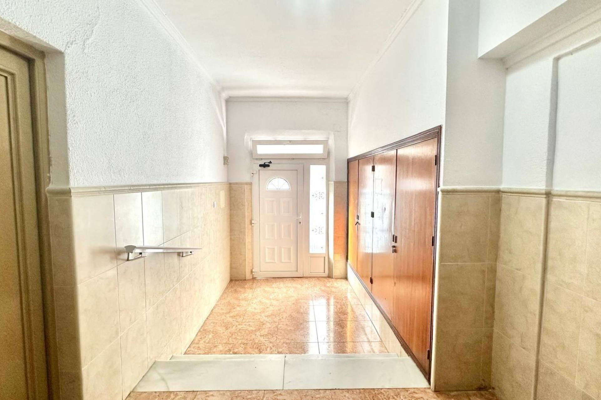 Brukt - Apartment -
Torrevieja - Estacion De Autobuses