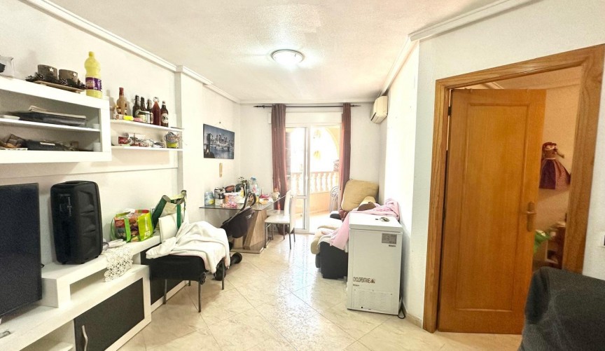 Brukt - Apartment -
Torrevieja - Estacion De Autobuses