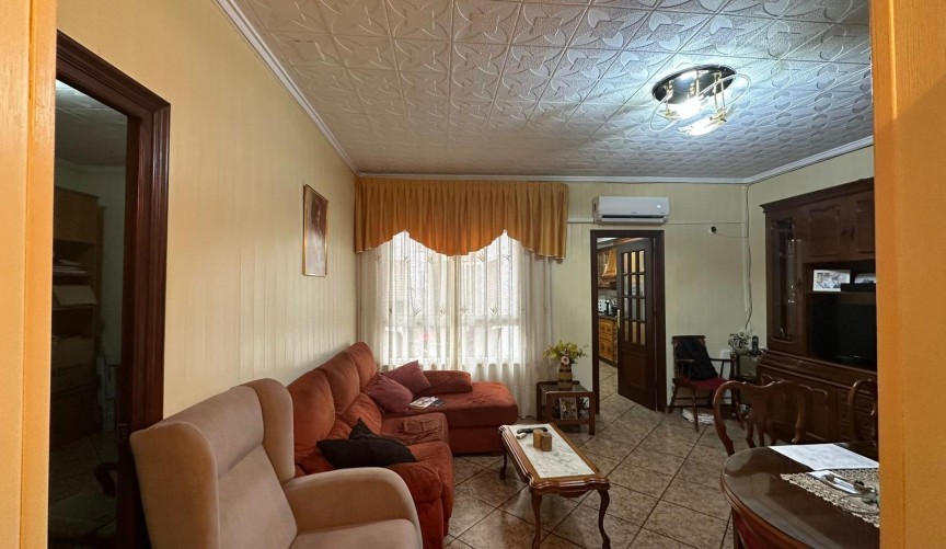 Brukt - Apartment -
Torrevieja - Estacion De Autobuses