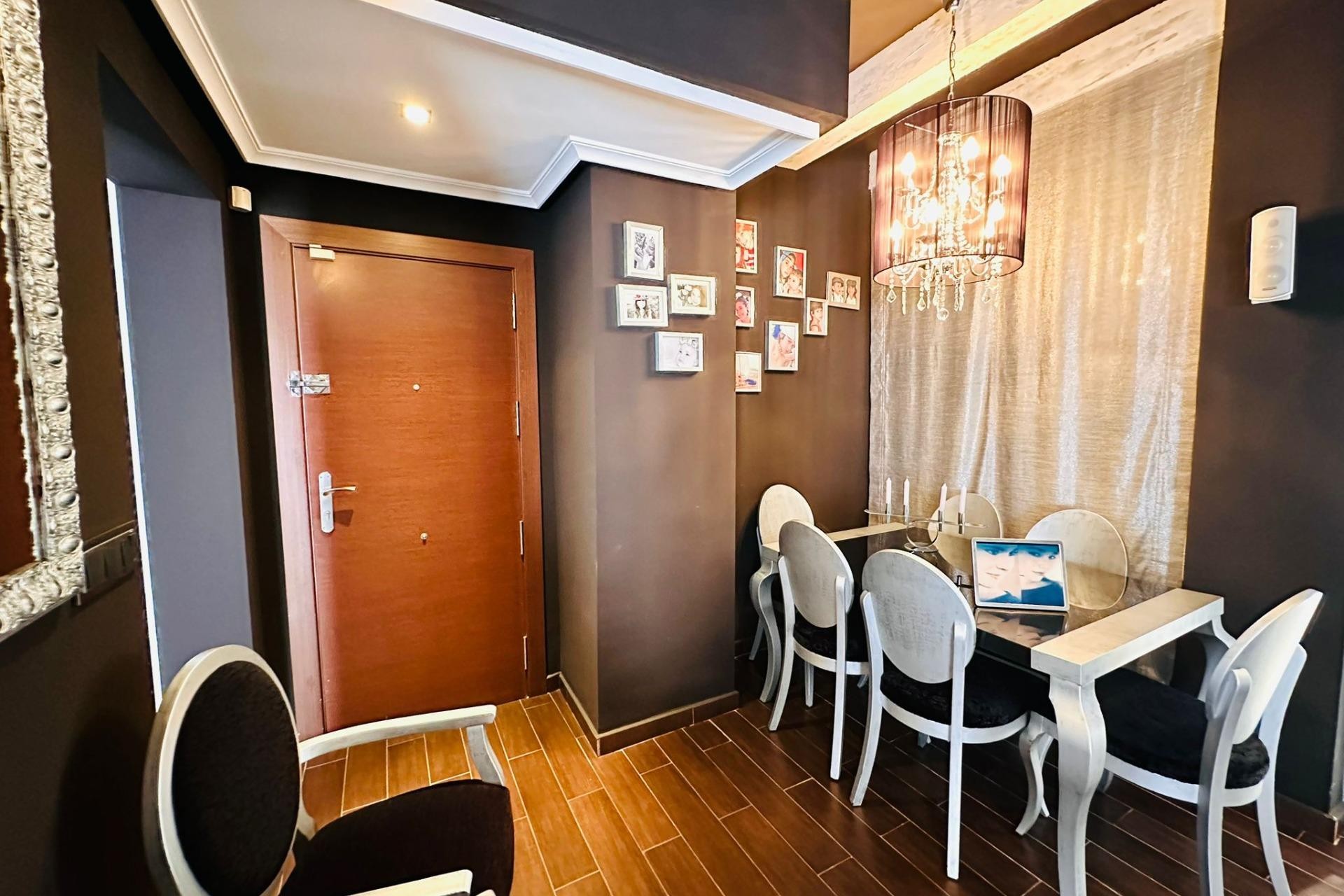 Brukt - Apartment -
Torrevieja - Estacion De Autobuses