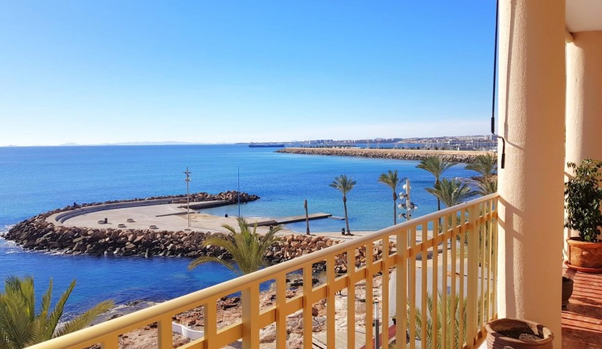 Brukt - Apartment -
Torrevieja - Estacion De Autobuses