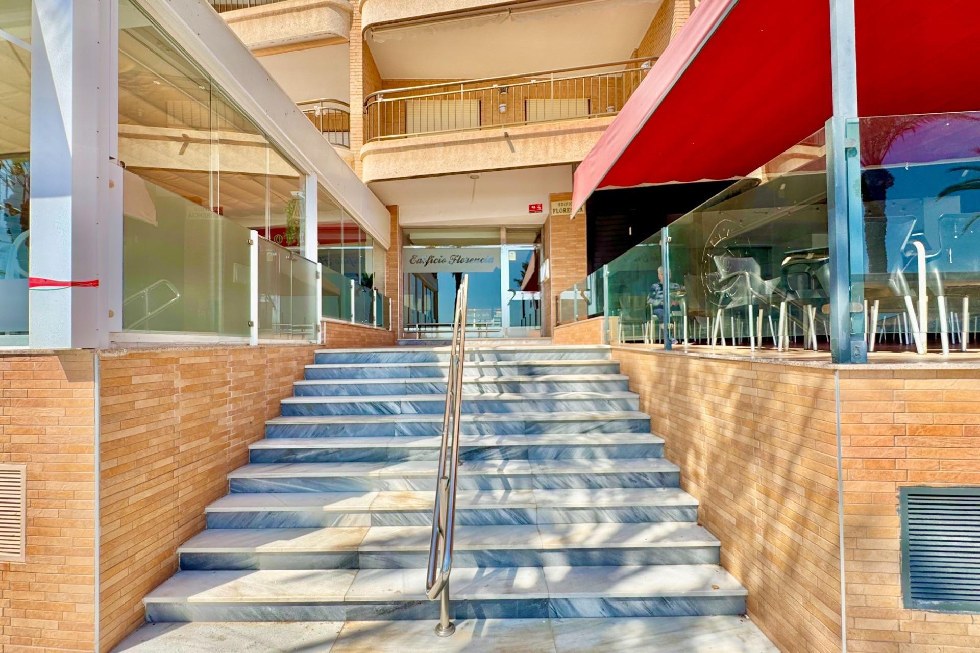 Brukt - Apartment -
Torrevieja - Estacion De Autobuses