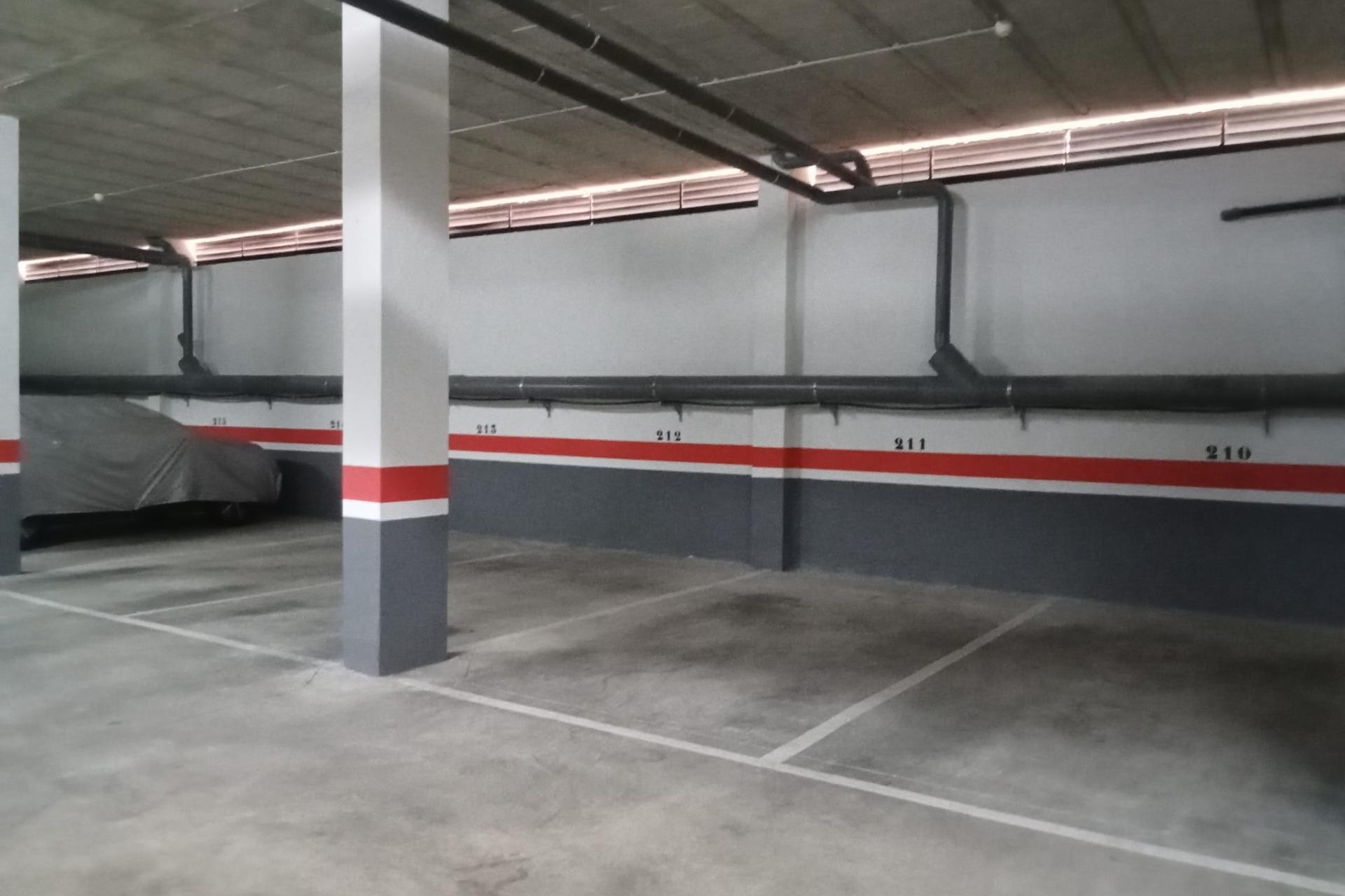 Brukt - Apartment -
Torrevieja - Estacion De Autobuses