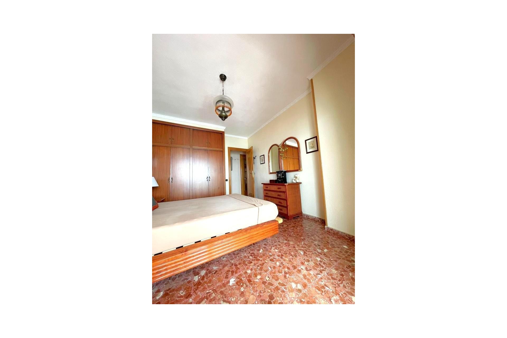 Brukt - Apartment -
Torrevieja - Estacion De Autobuses