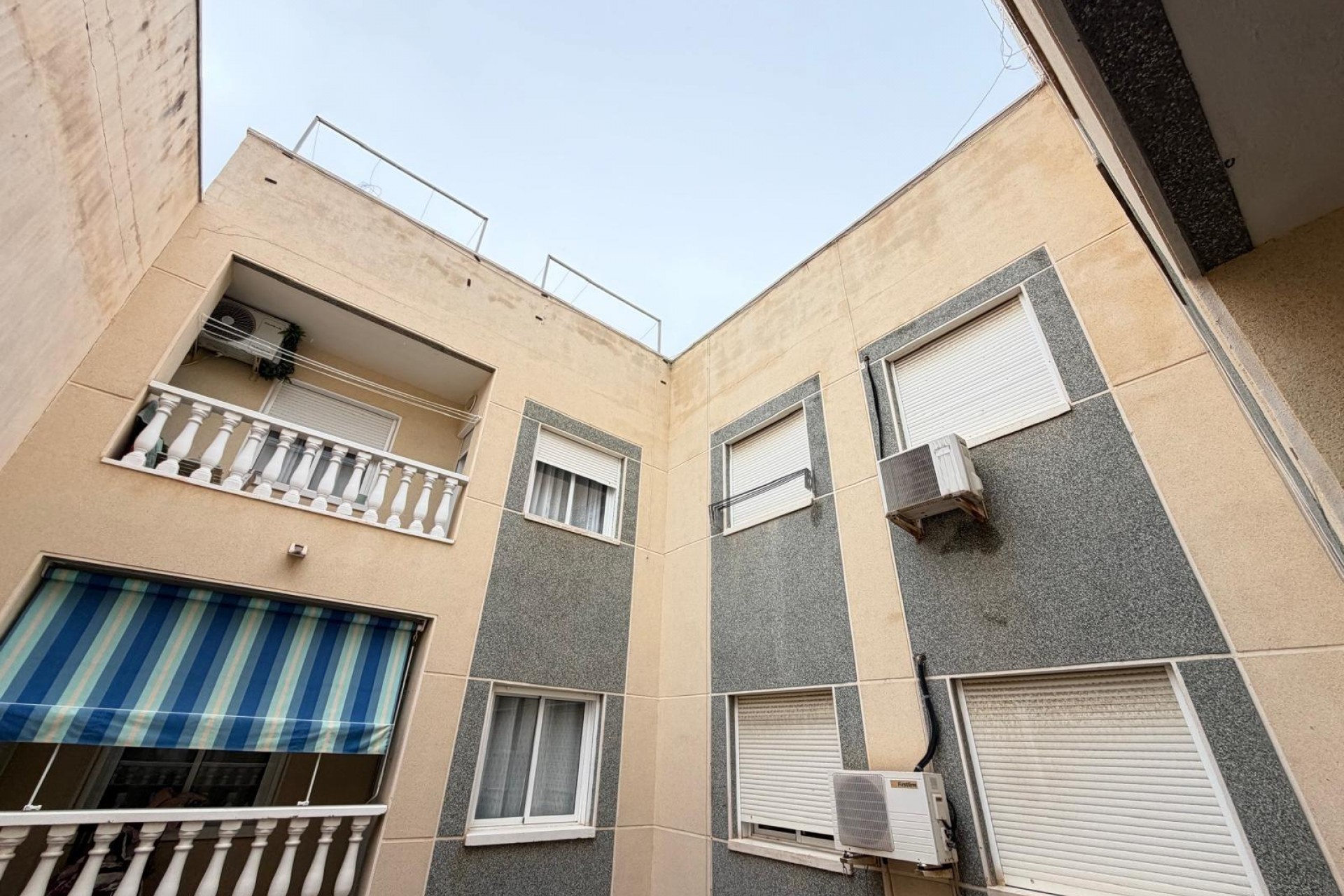 Brukt - Apartment -
Torrevieja - Estacion De Autobuses