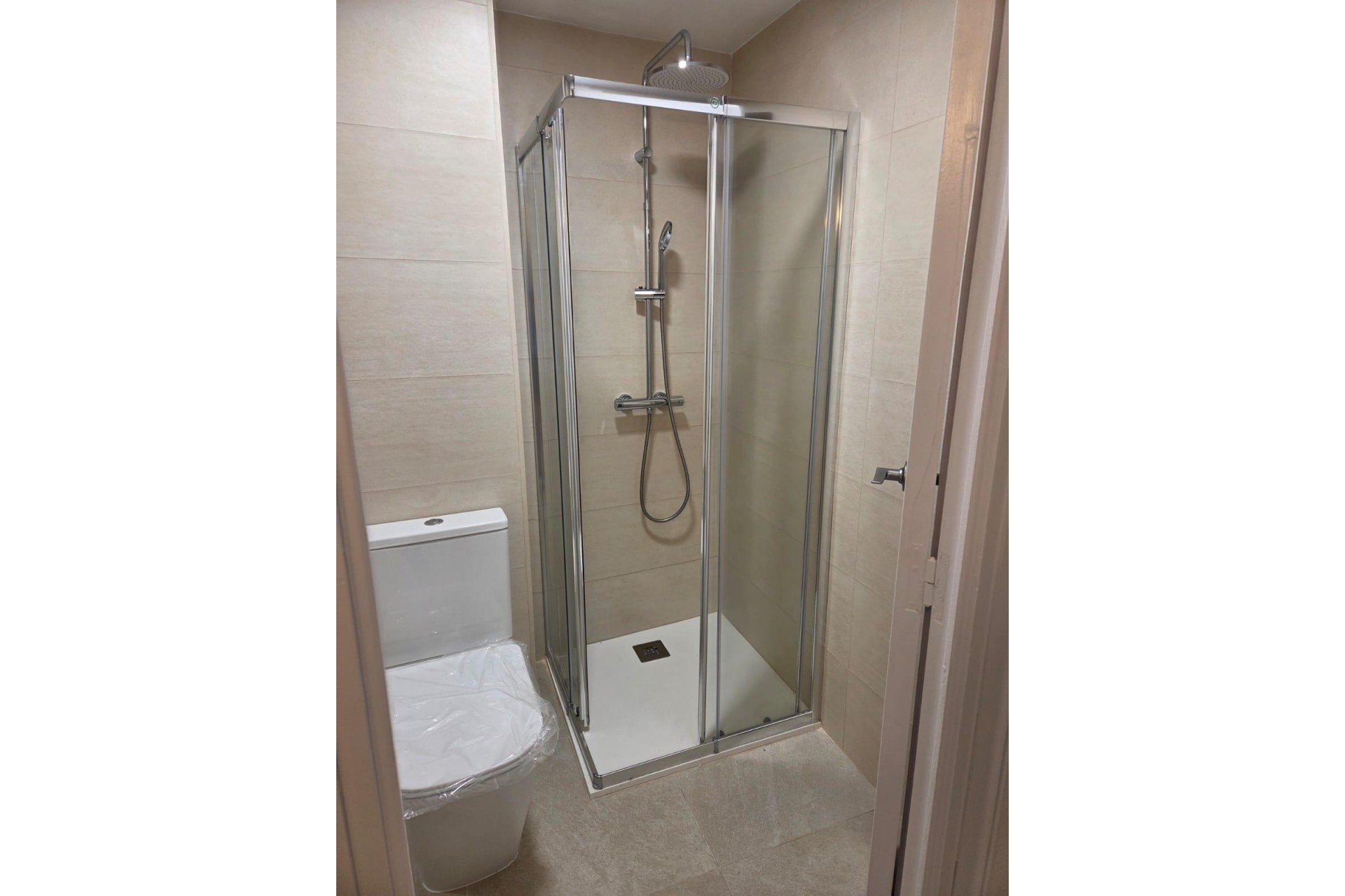 Brukt - Apartment -
Torrevieja - Estacion De Autobuses