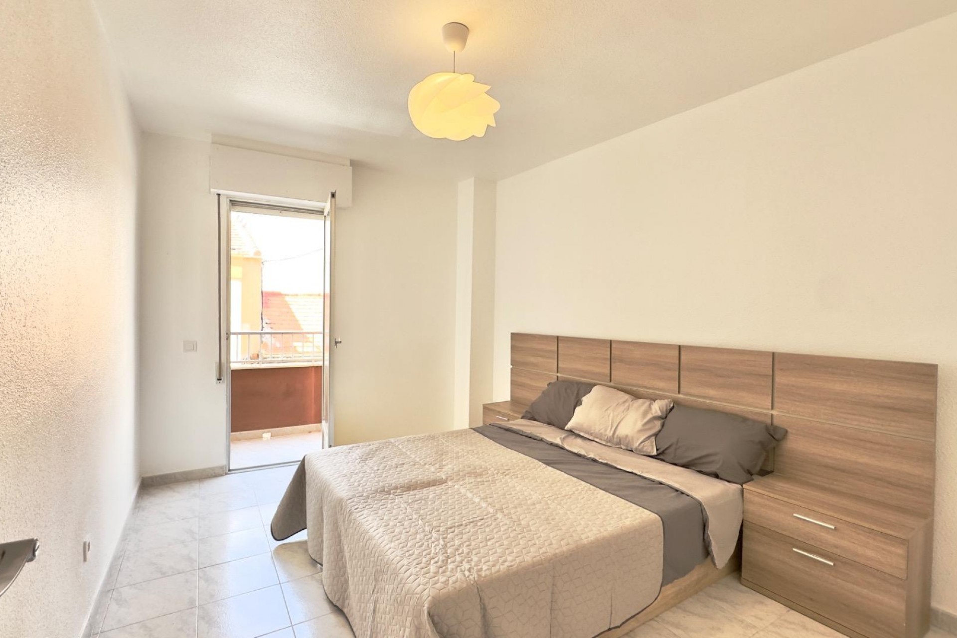 Brukt - Apartment -
Torrevieja - Estacion De Autobuses