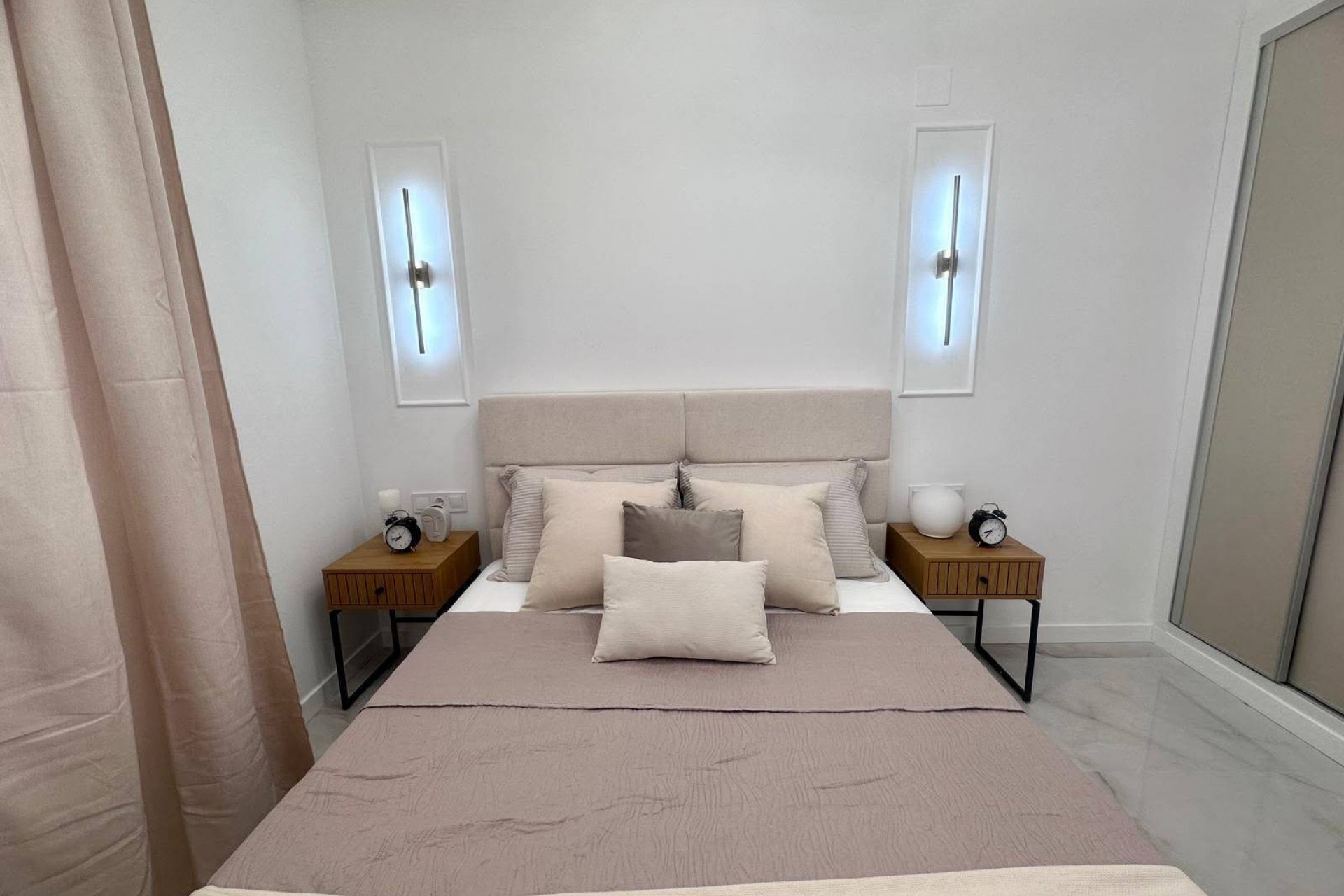 Brukt - Apartment -
Torrevieja - Estacion De Autobuses