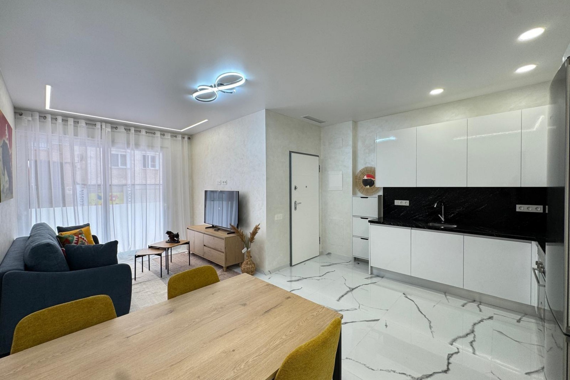 Brukt - Apartment -
Torrevieja - Estacion De Autobuses
