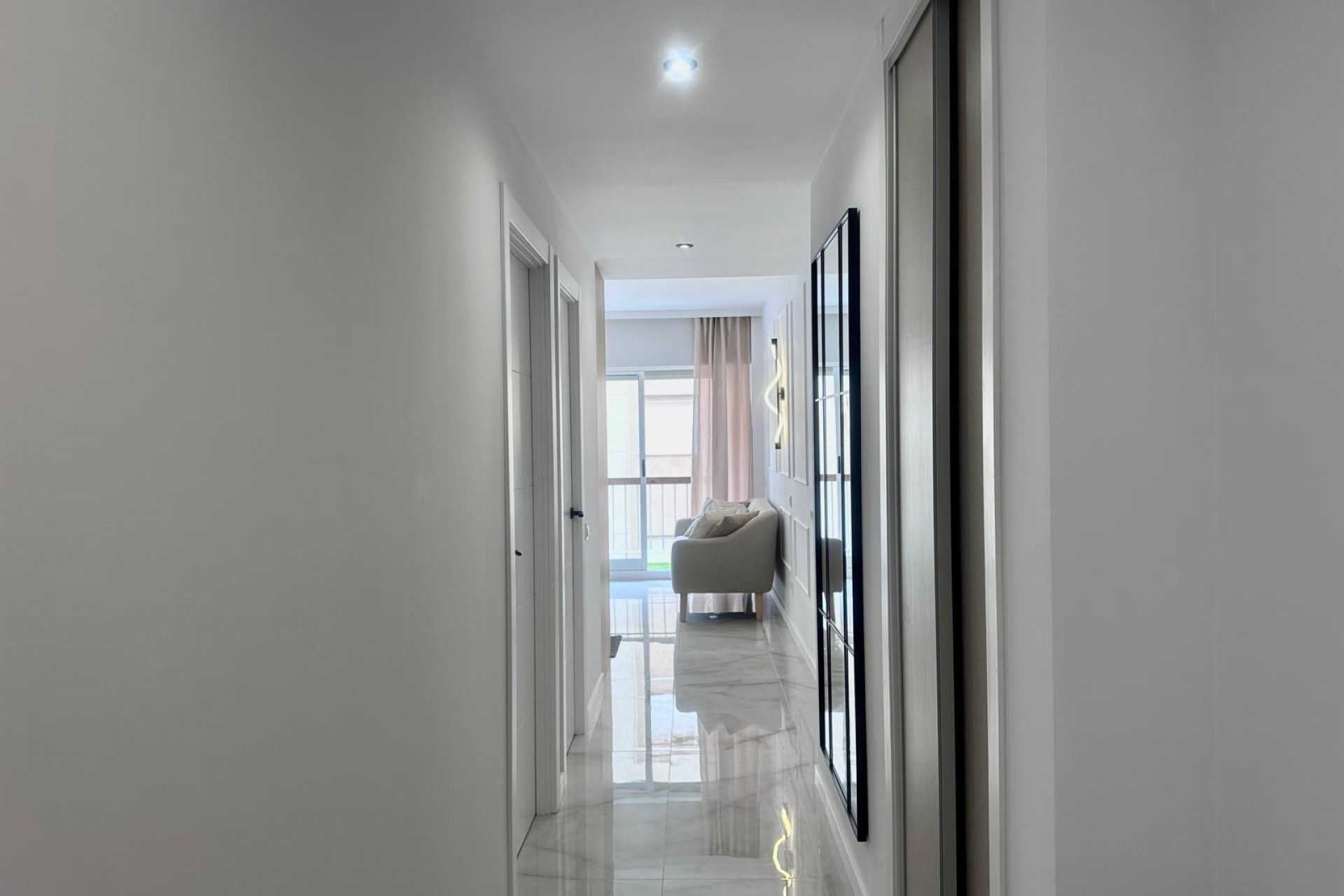 Brukt - Apartment -
Torrevieja - Estacion De Autobuses