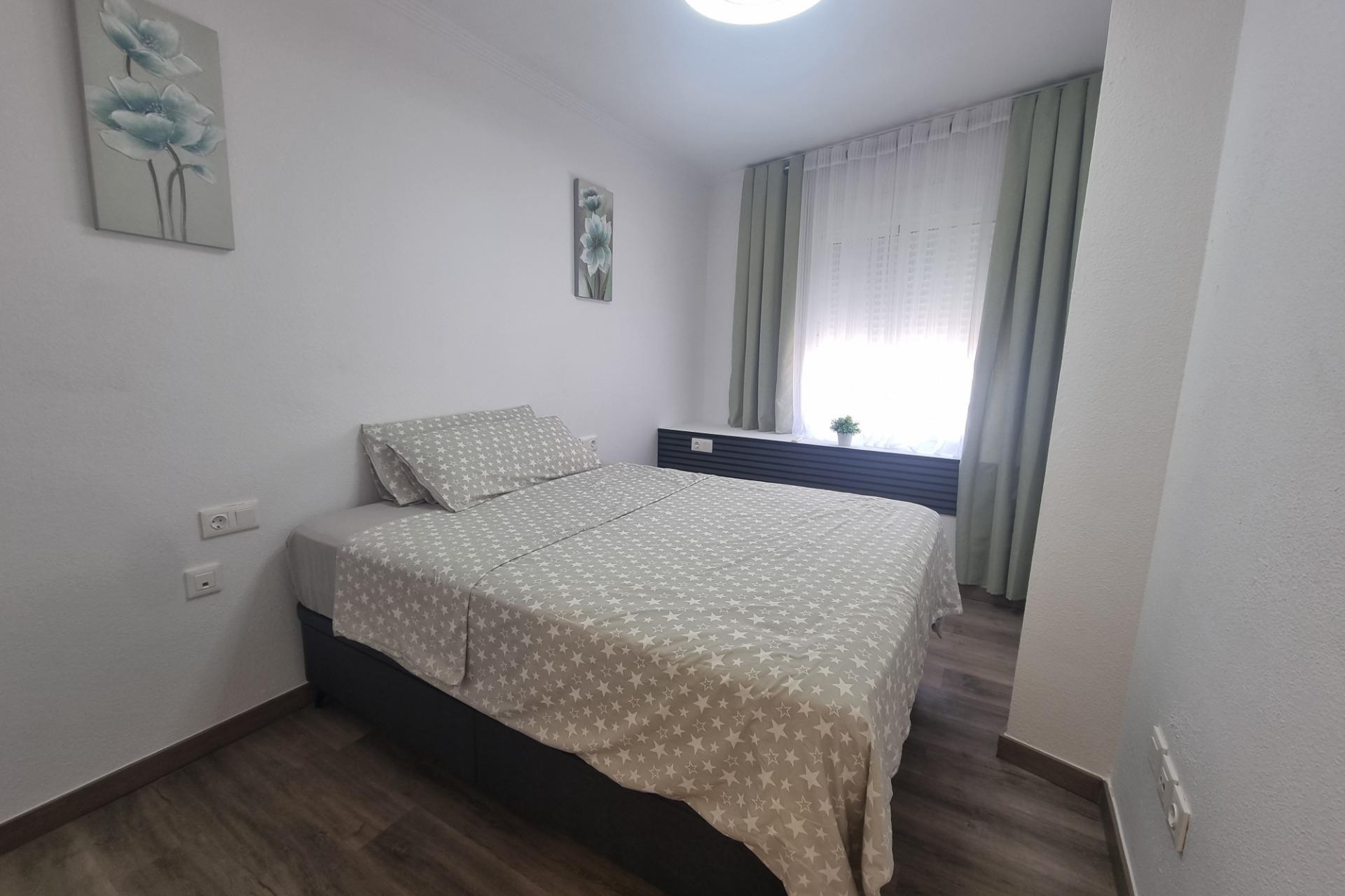 Brukt - Apartment -
Torrevieja - Estacion De Autobuses