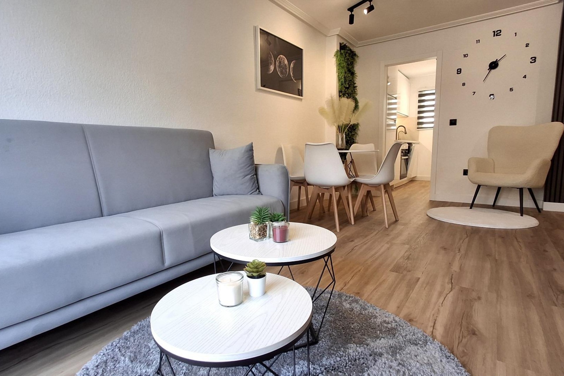 Brukt - Apartment -
Torrevieja - Estacion De Autobuses