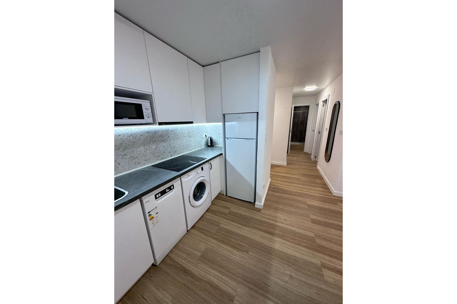 Brukt - Apartment -
Torrevieja - Estacion De Autobuses