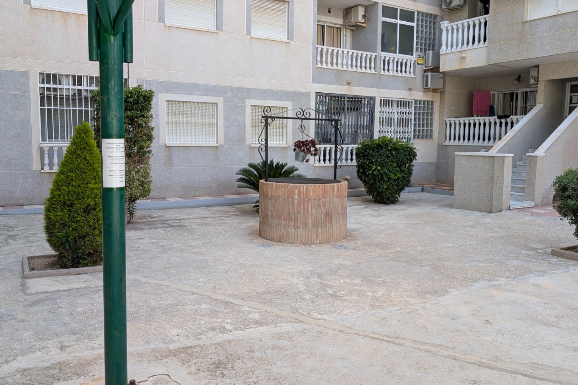 Brukt - Apartment -
Torrevieja - Estacion De Autobuses