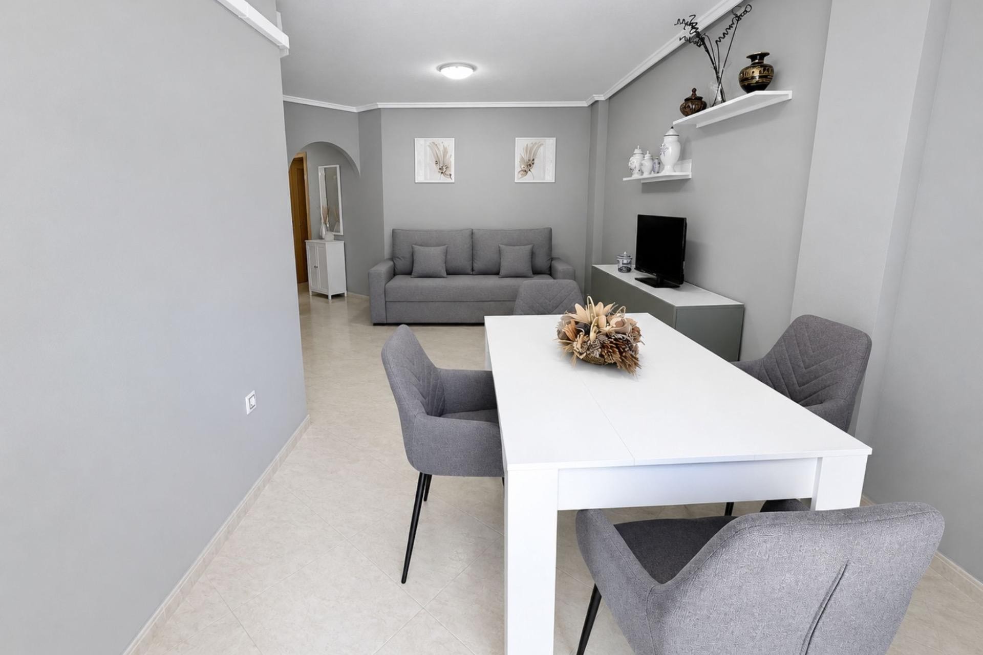 Brukt - Apartment -
Torrevieja - Estacion De Autobuses