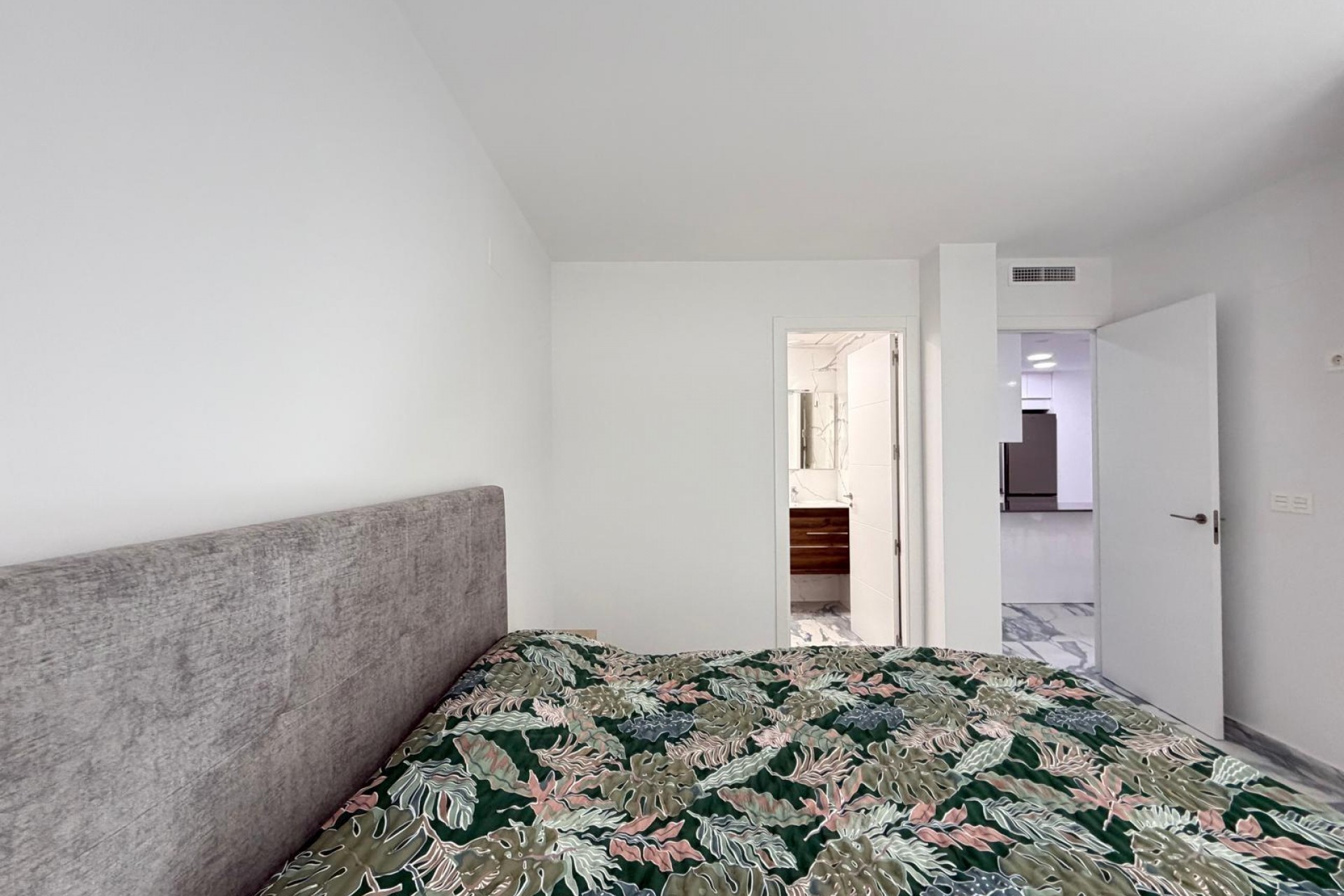 Brukt - Apartment -
Torrevieja - Estacion De Autobuses