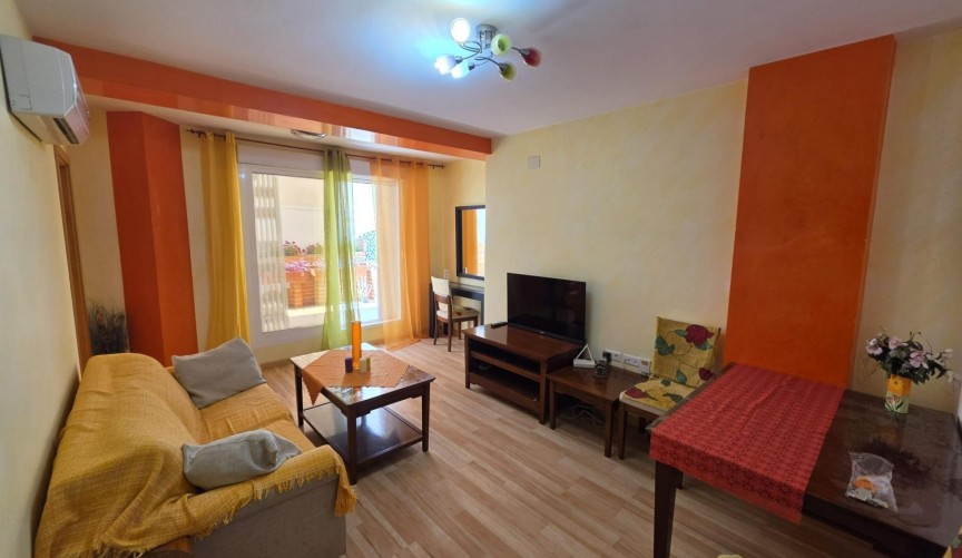 Brukt - Apartment -
Torrevieja - Estacion De Autobuses