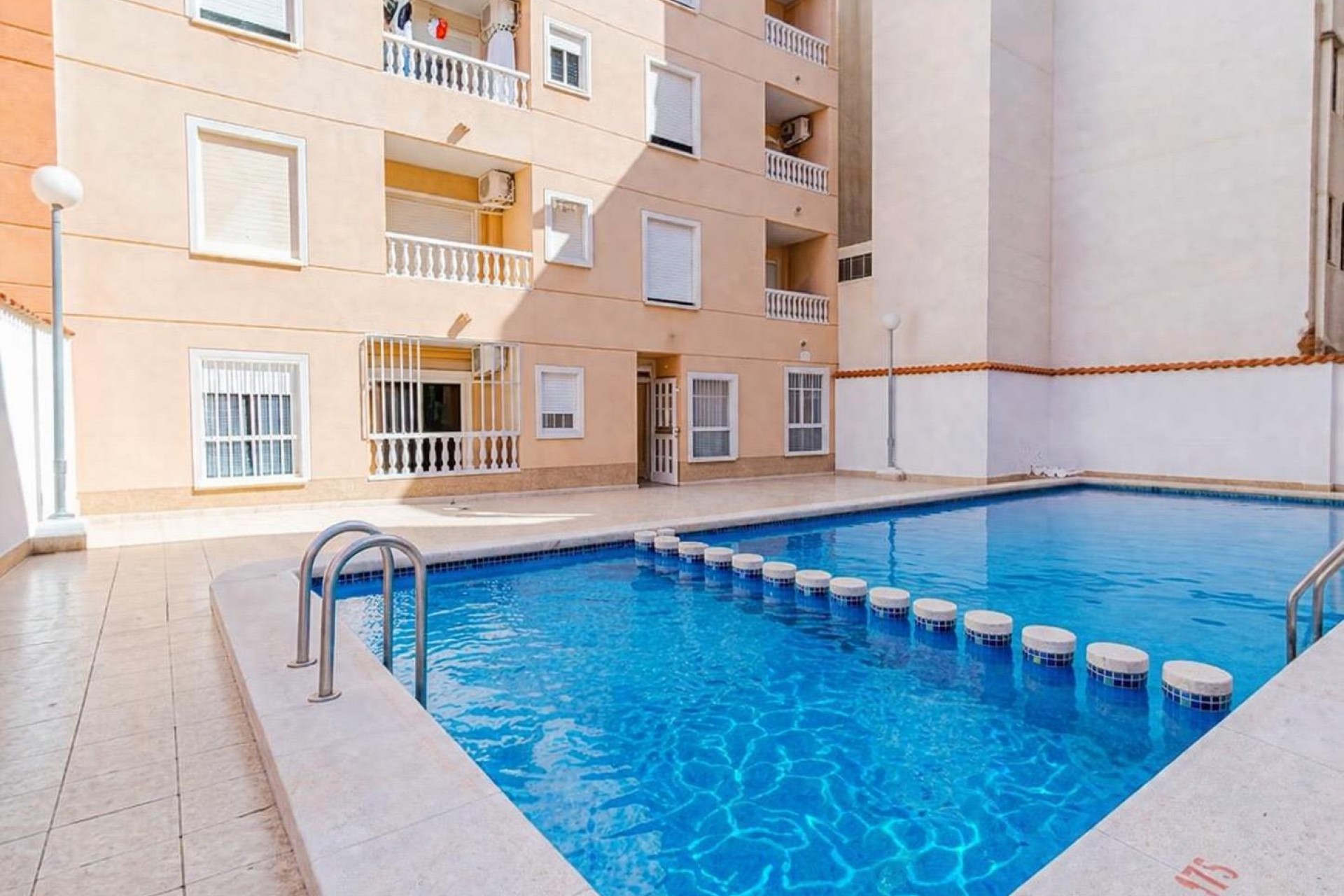 Brukt - Apartment -
Torrevieja - Habaneras