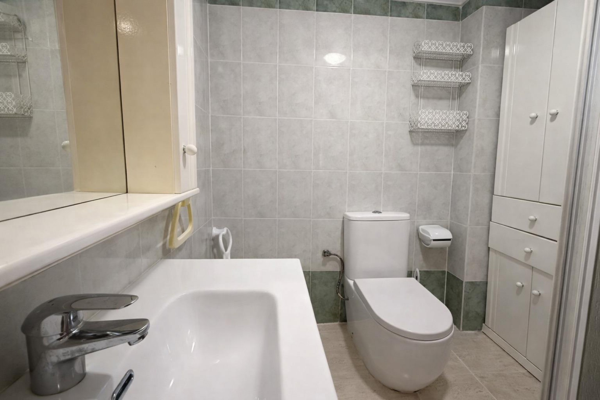 Brukt - Apartment -
Torrevieja - Habaneras