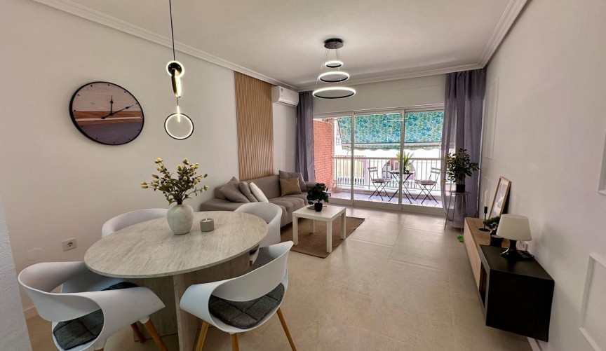 Brukt - Apartment -
Torrevieja - Habaneras