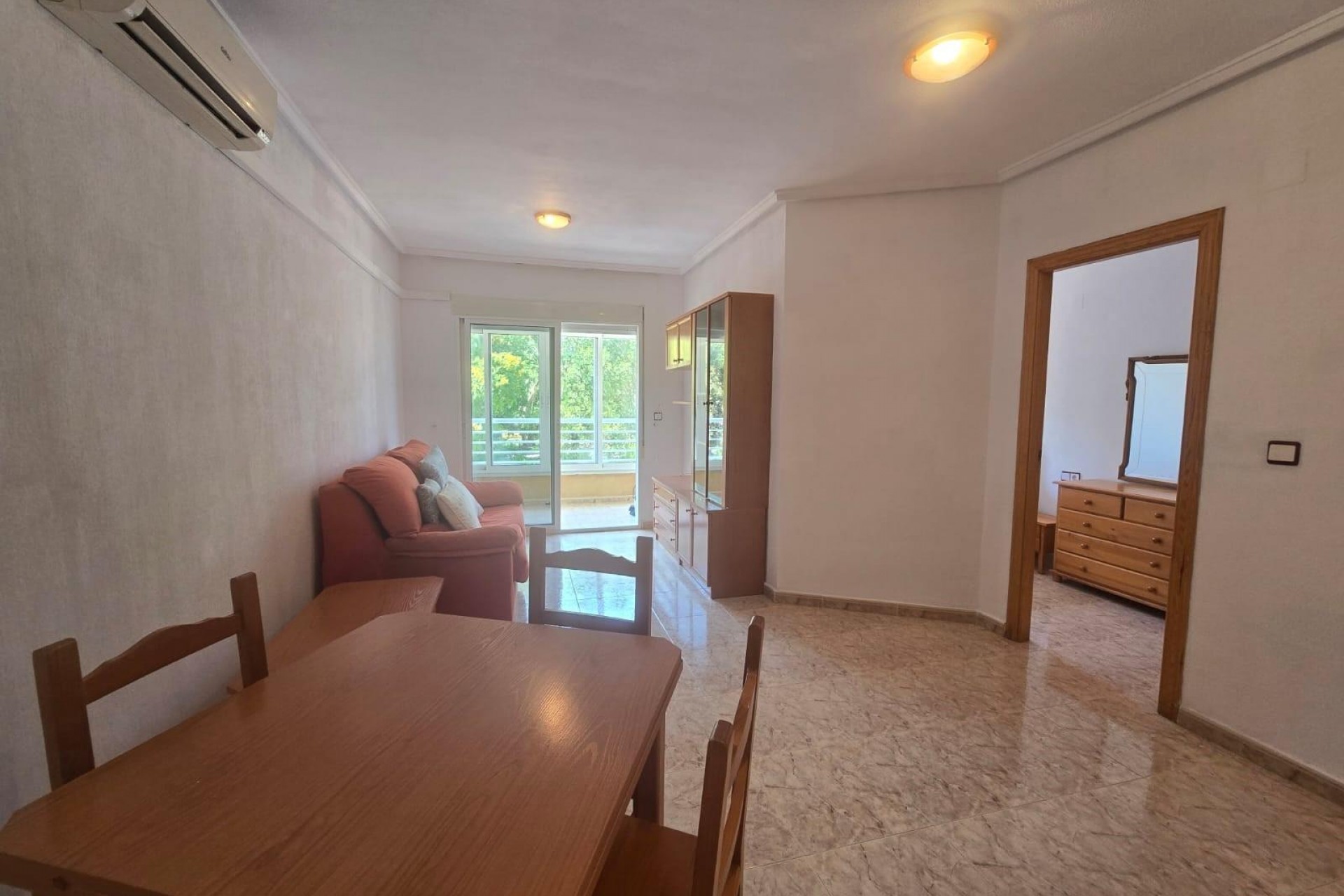 Brukt - Apartment -
Torrevieja - Habaneras