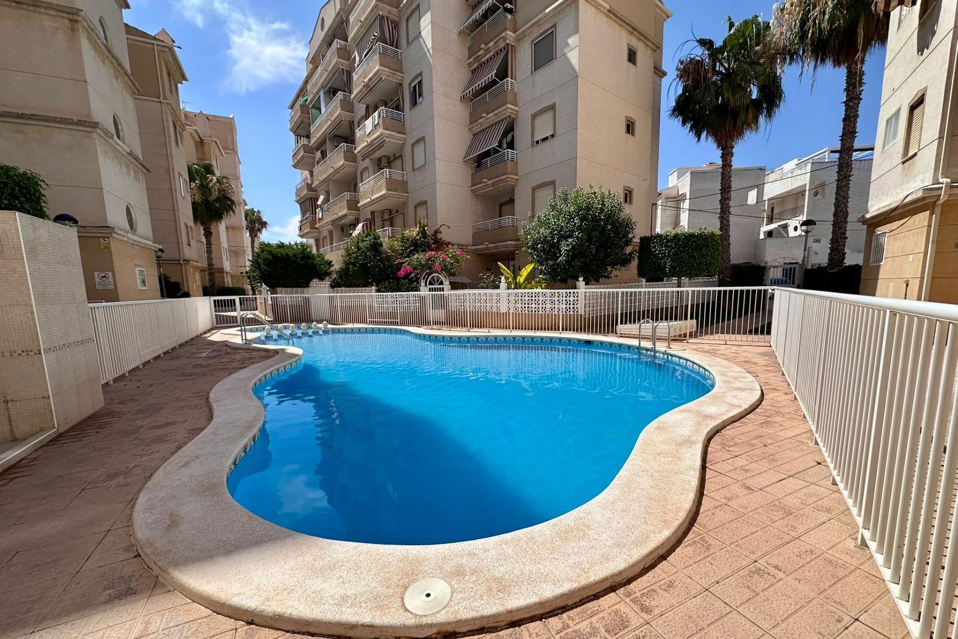 Brukt - Apartment -
Torrevieja - Habaneras