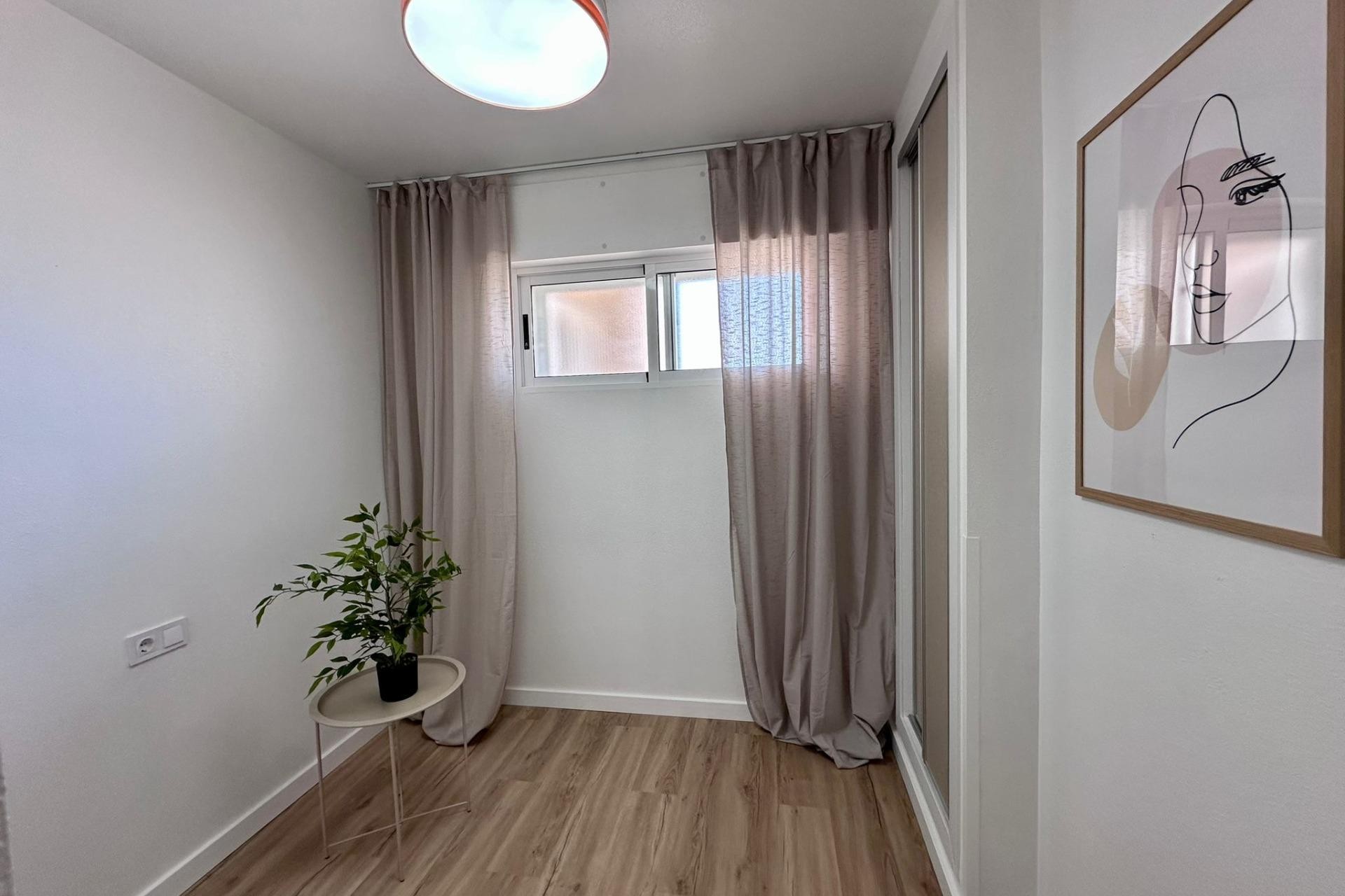 Brukt - Apartment -
Torrevieja - Habaneras