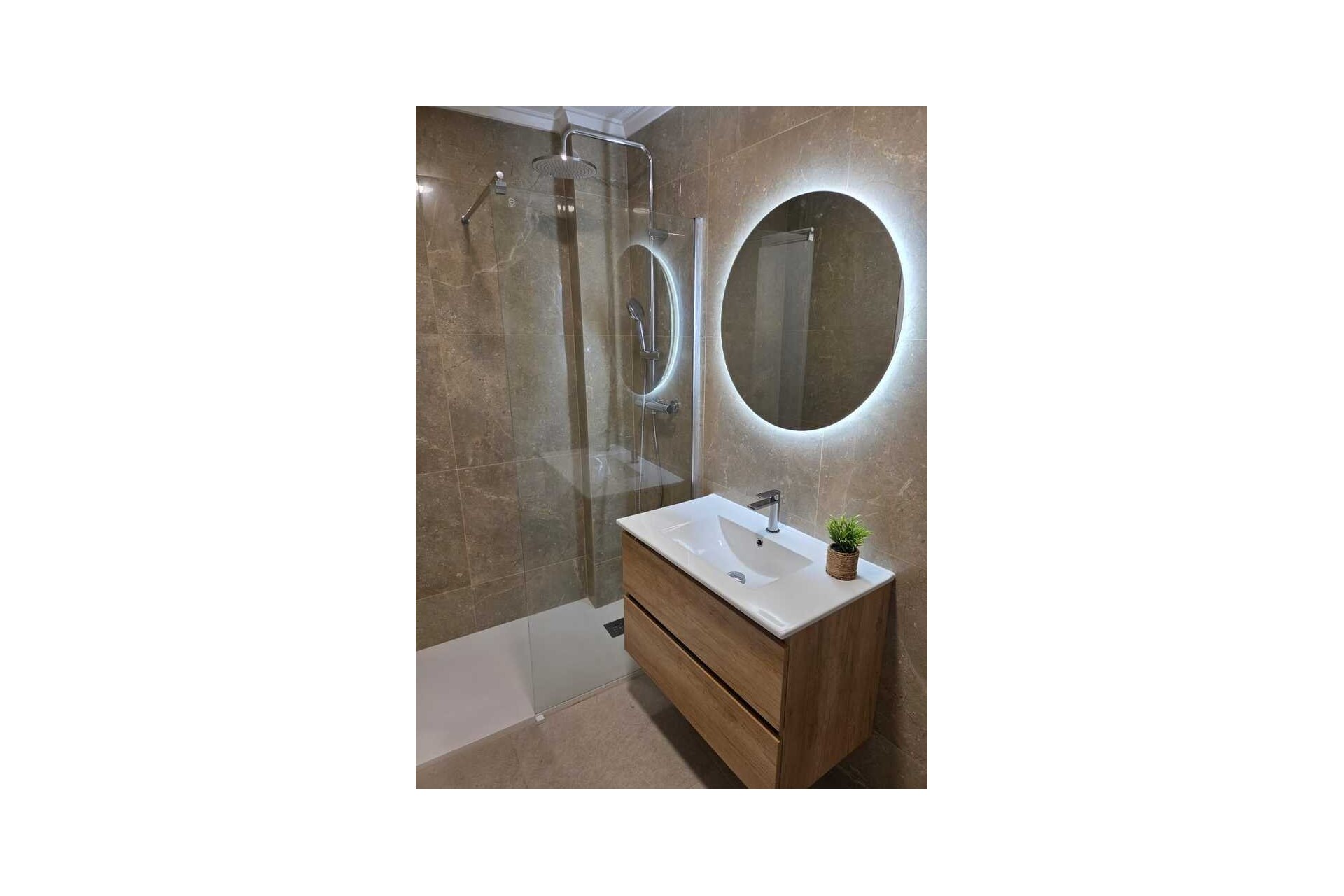 Brukt - Apartment -
Torrevieja - Habaneras