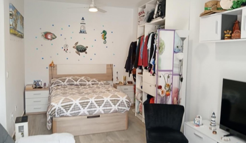 Brukt - Apartment -
Torrevieja - LA LOMA