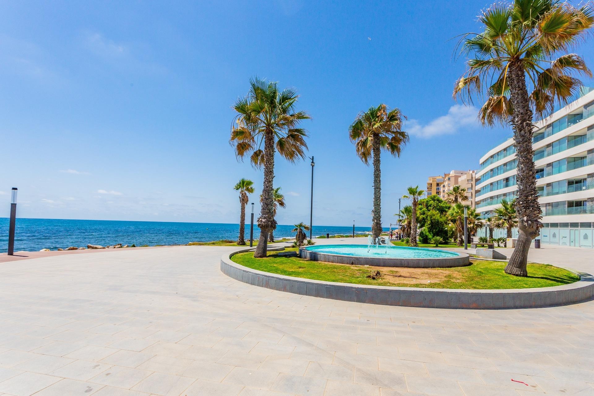 Brukt - Apartment -
Torrevieja - La Mata Pueblo