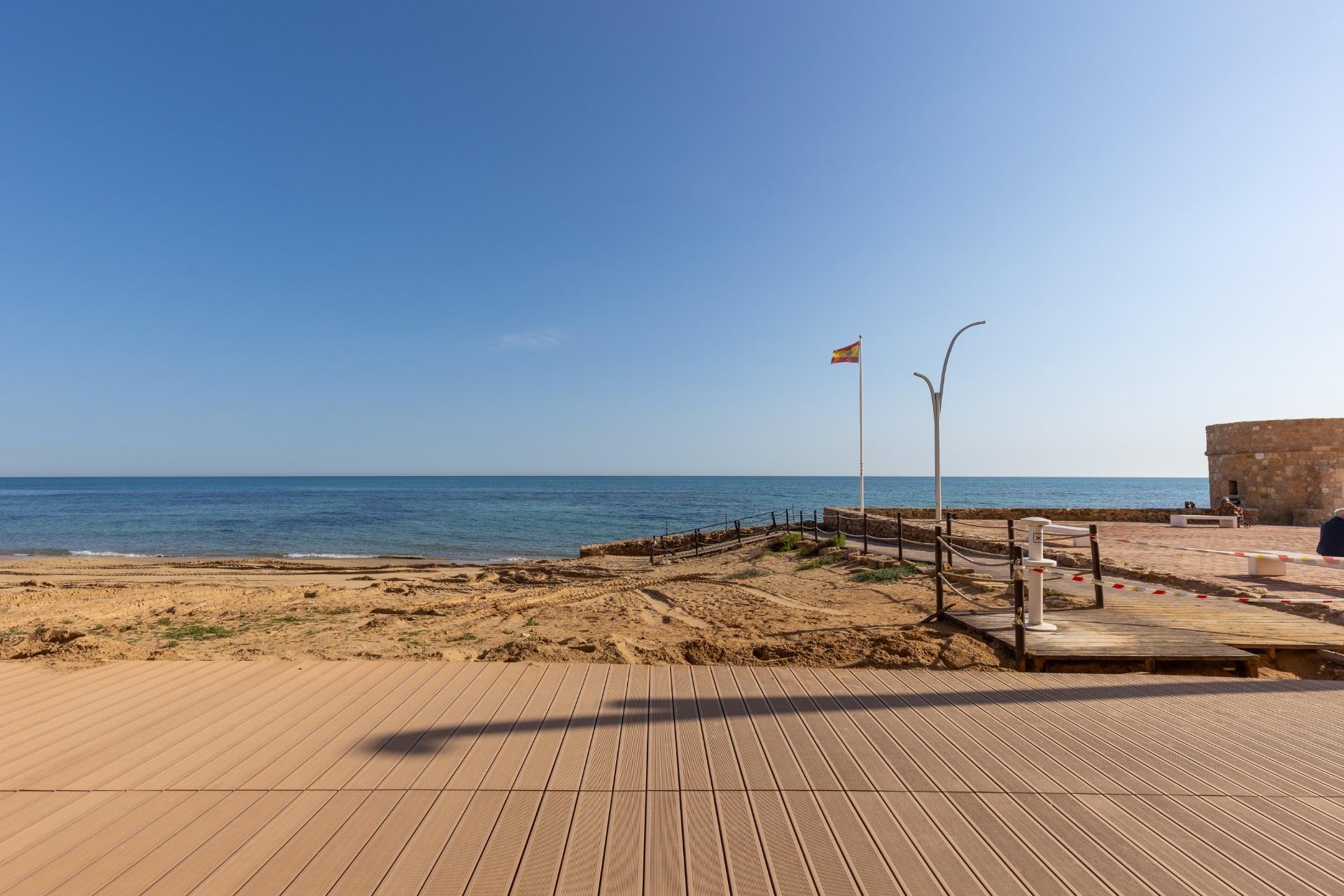 Brukt - Apartment -
Torrevieja - La Mata Pueblo