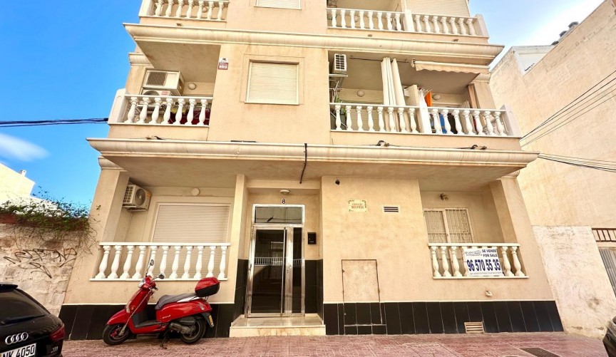 Brukt - Apartment -
Torrevieja - La Mata Pueblo