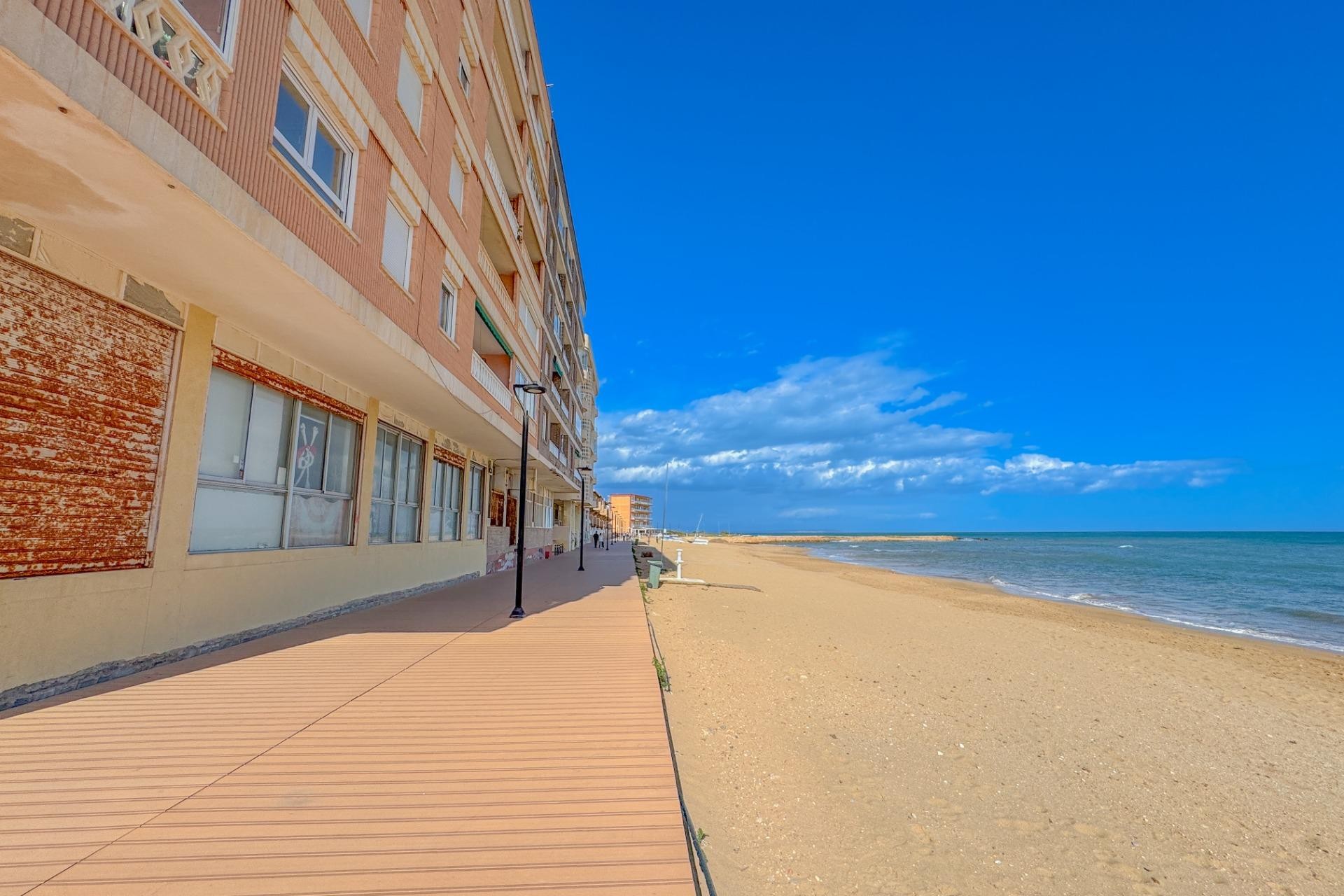 Brukt - Apartment -
Torrevieja - La Mata Pueblo