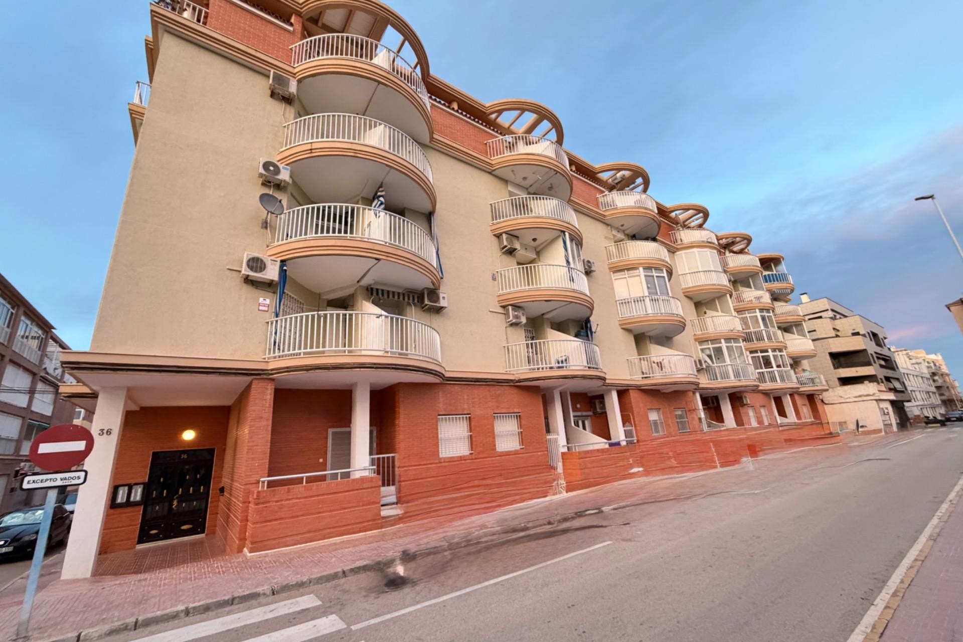 Brukt - Apartment -
Torrevieja - La Mata Pueblo