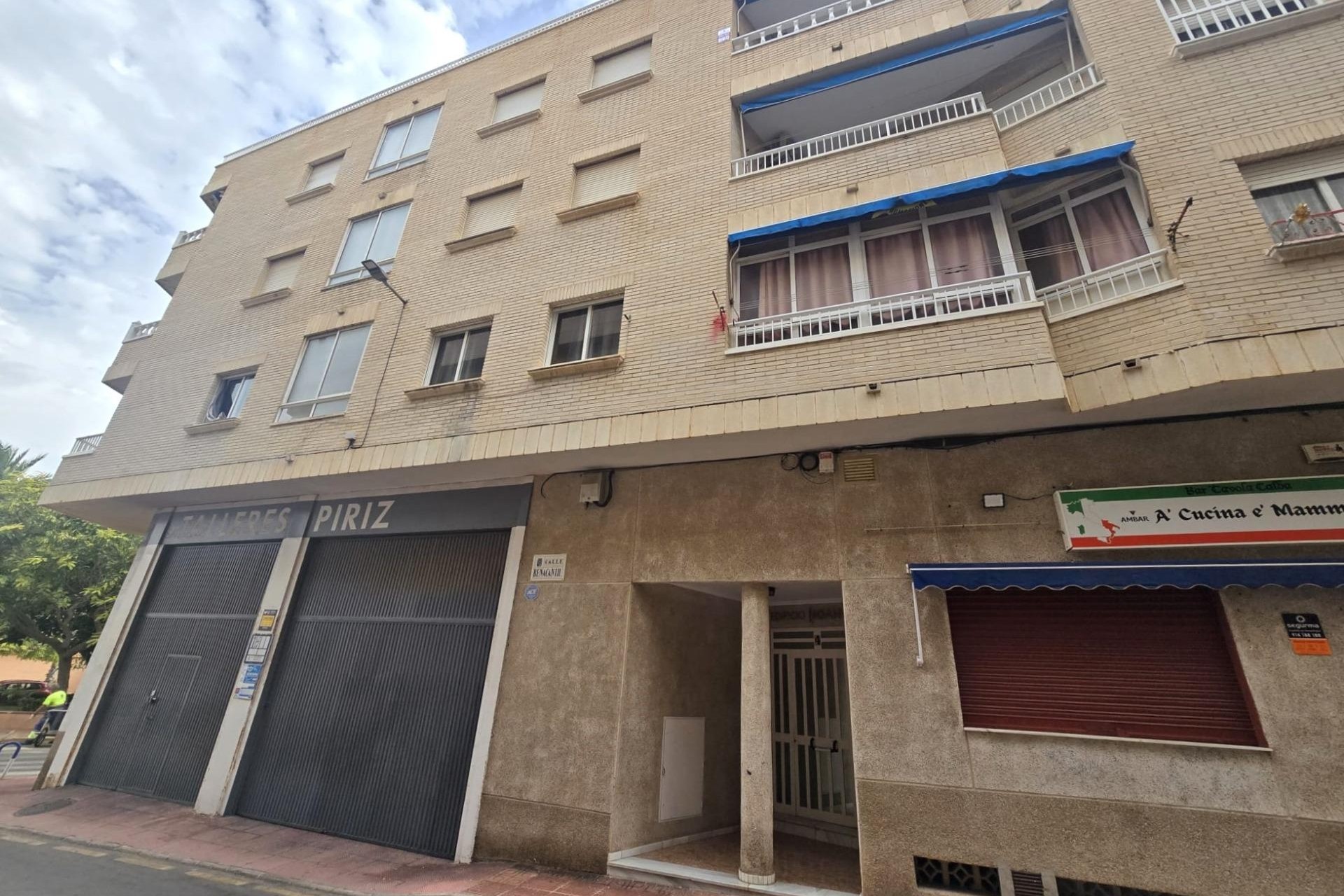 Brukt - Apartment -
Torrevieja - La Mata Pueblo