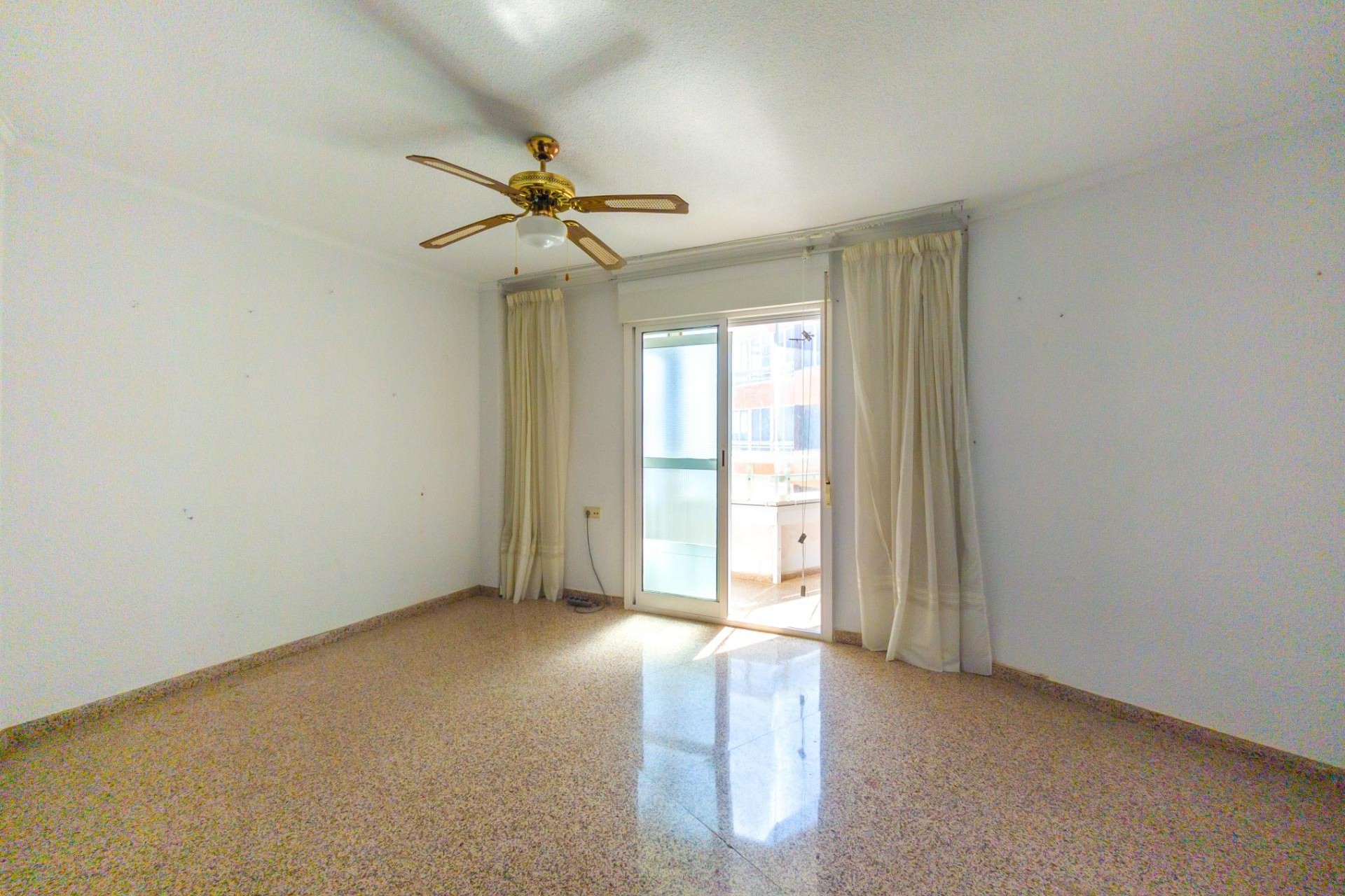 Brukt - Apartment -
Torrevieja - La Mata Pueblo