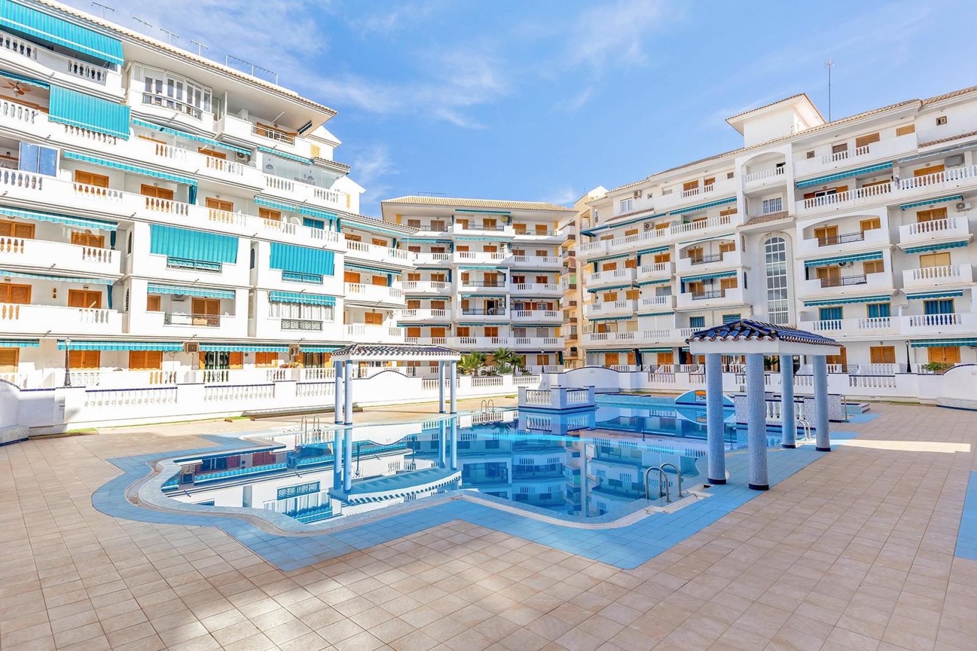 Brukt - Apartment -
Torrevieja - La Mata