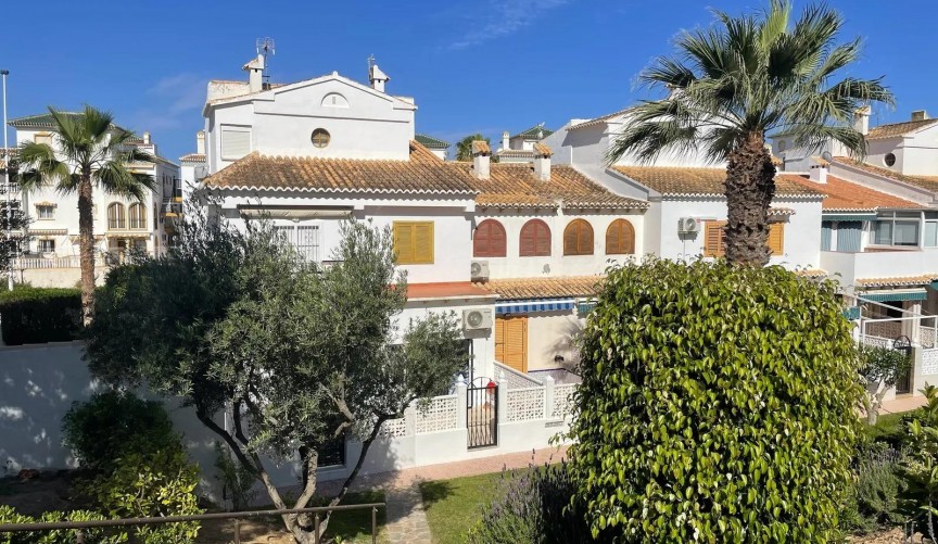 Brukt - Apartment -
Torrevieja - La Mata