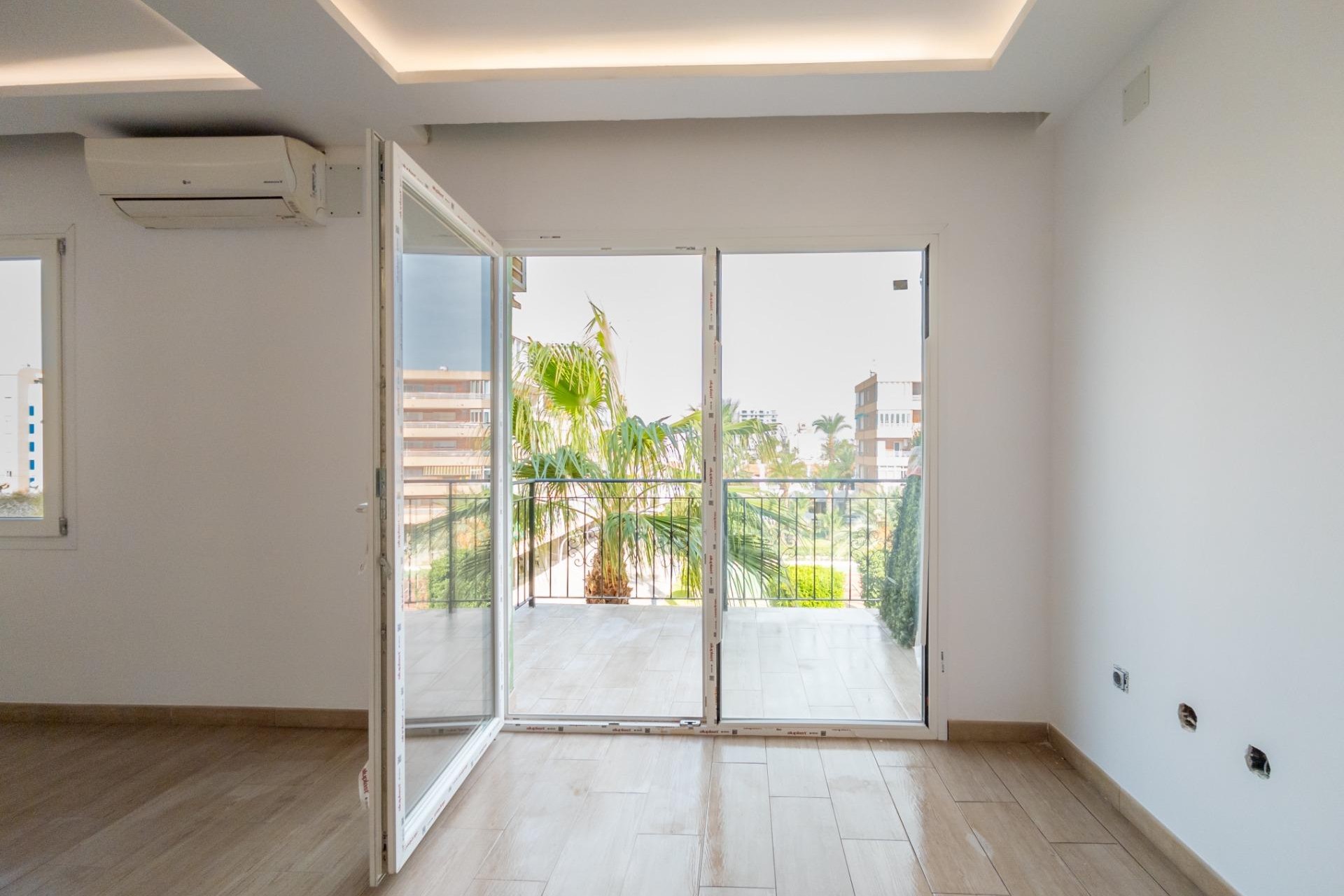 Brukt - Apartment -
Torrevieja - La Veleta