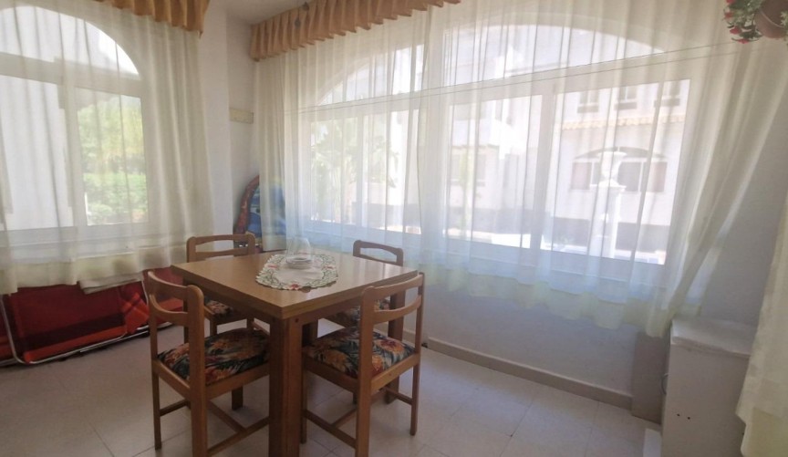 Brukt - Apartment -
Torrevieja - La Veleta