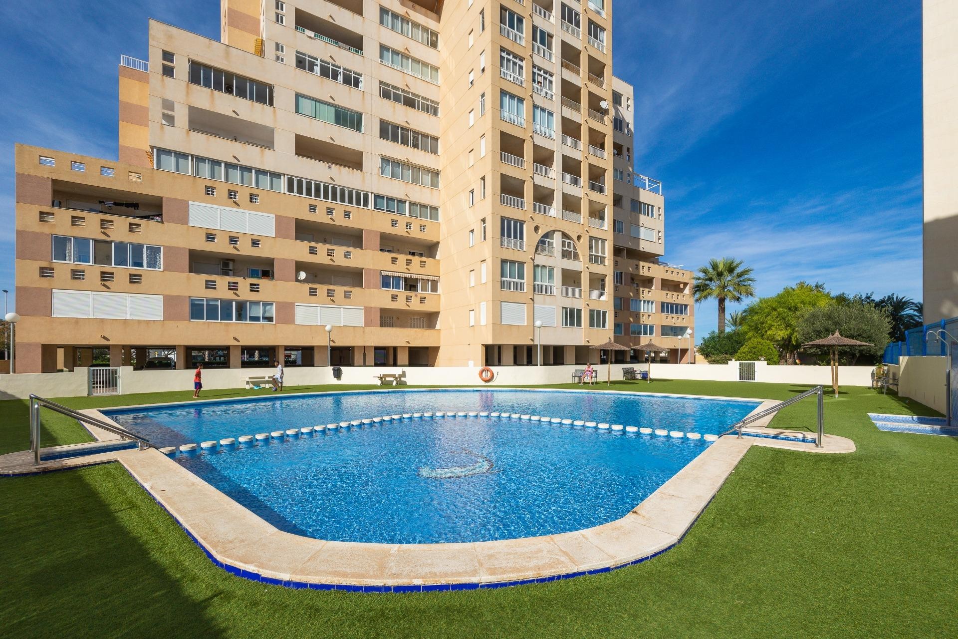 Brukt - Apartment -
Torrevieja - La Veleta