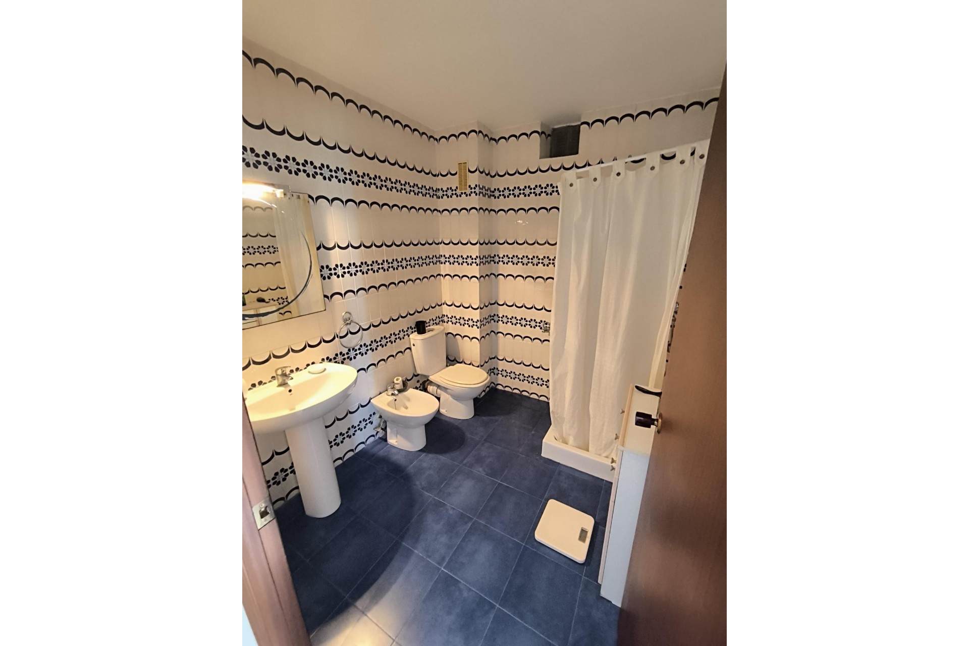 Brukt - Apartment -
Torrevieja - Las Piscinas Naturales